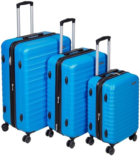 Amazon Basics Trolley rigidi Set da 3 Pezzi con rotelle girevoli, 55, 68, 78 cm, Blu chiaro